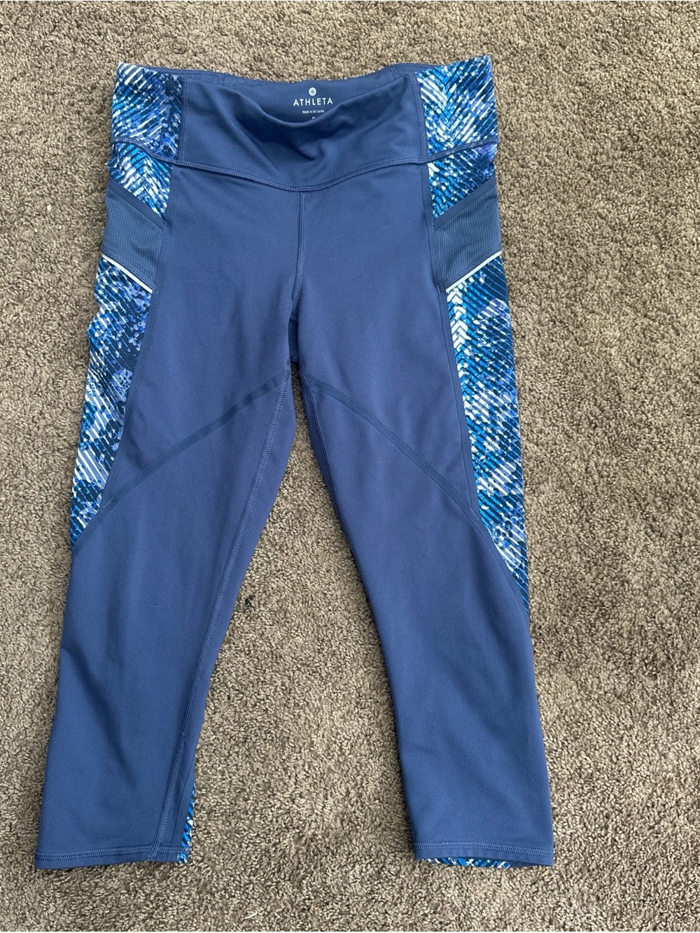 Athleta Blue Patterned Performance Capri Leggings-S